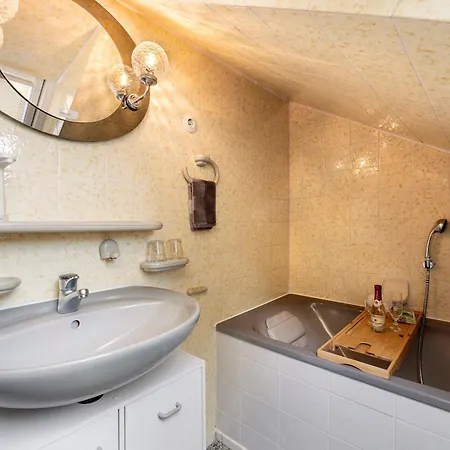 Drescher Apartment